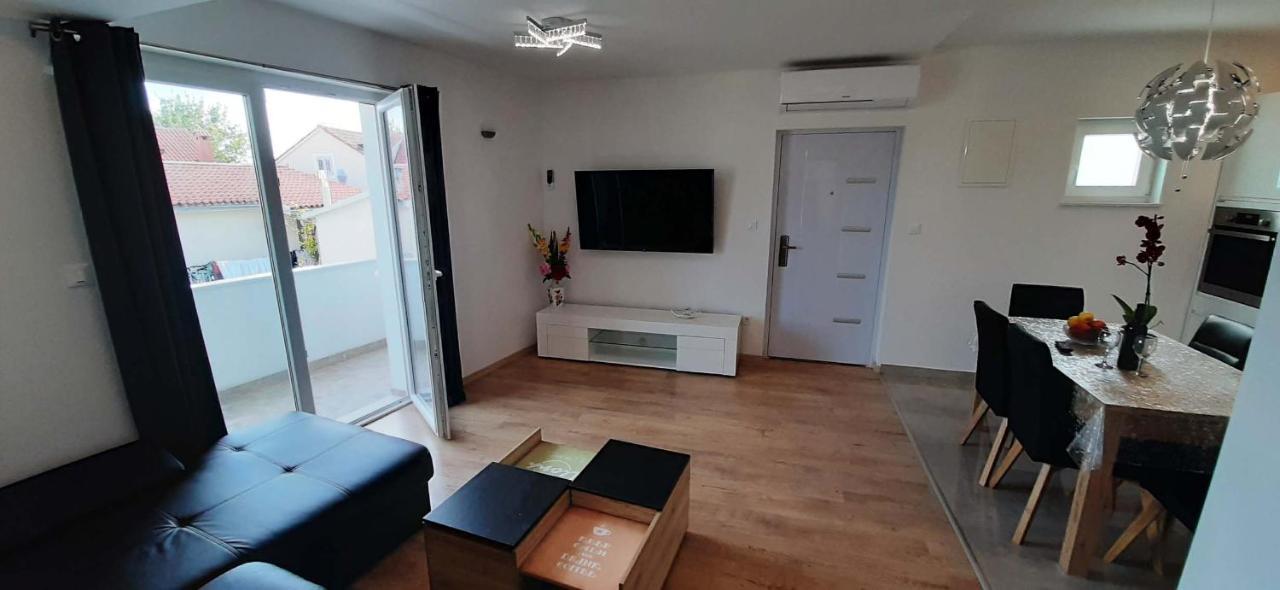 Penthaus Apartment N&M Baška Voda エクステリア 写真